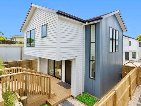 West Harbour 4房  Luxury, Comfort & Location Combined!