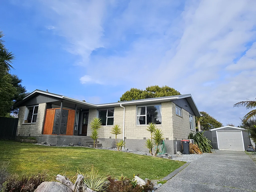 Greymouth 3房  Primed and ready