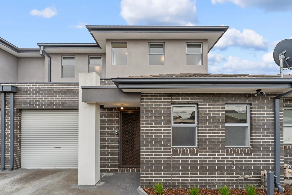 2/16 McComas Street, Reservoir, VIC 3073