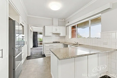 10 Nelson Road, Croydon, VIC 3136, 4 rūma, 1 rūma horoi, House
