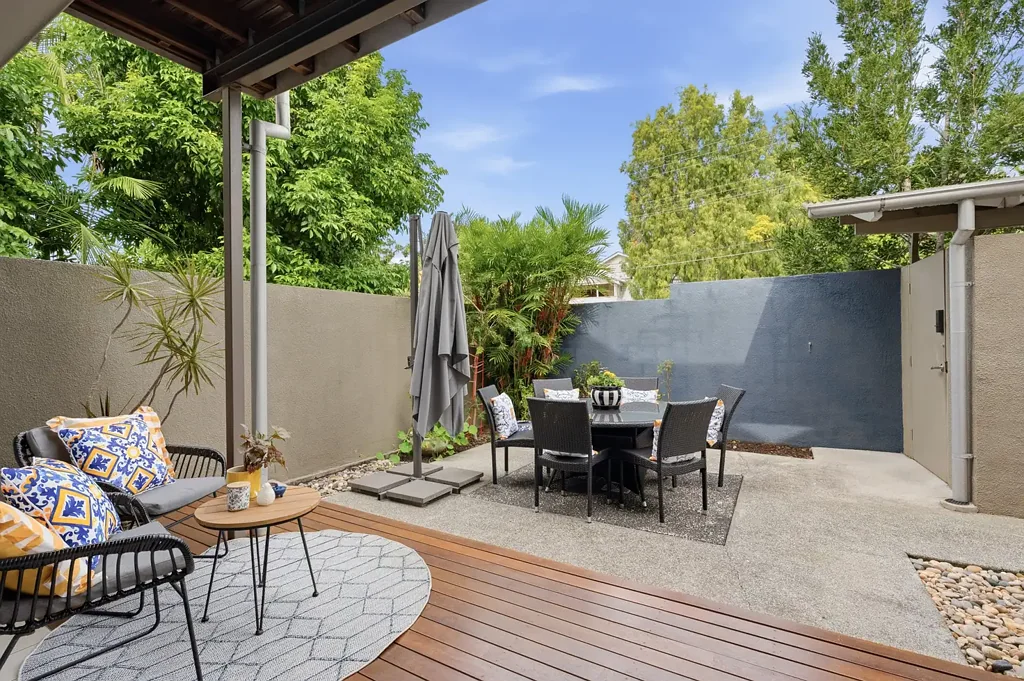 2/87 Sherwood Road, Toowong, QLD 4066