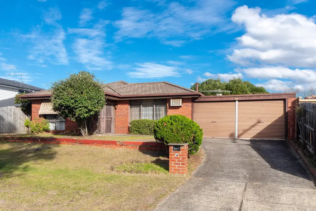 38 Cockatoo Drive, Carrum Downs, VIC 3201