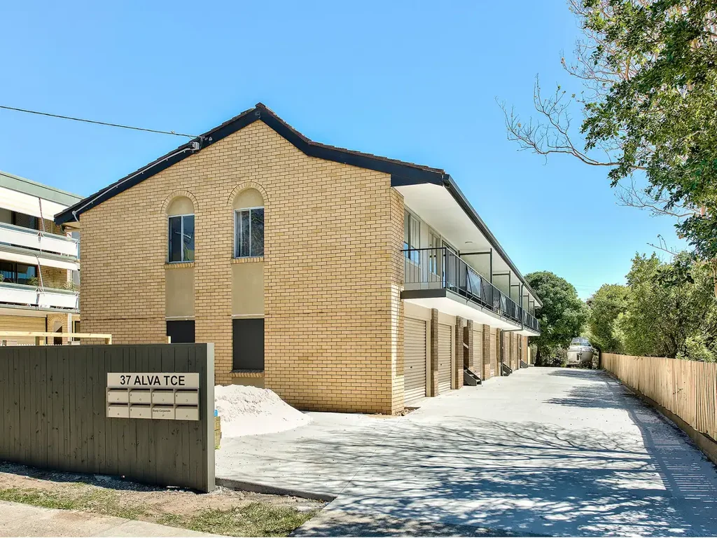 Gordon Park 1 Slaapkamer AFFORDABLE ENTERTAINER IN PRIME LOCATION !!