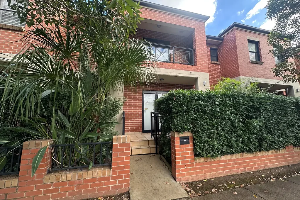 Three Bedroom Townhouse