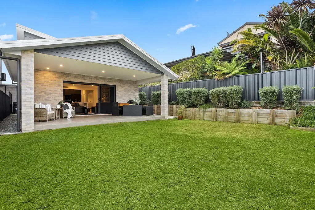 Corrimal 4બેડરૂમ Family-friendly executive living with large backyard