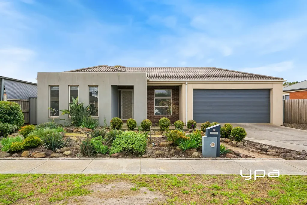 Family Living in a Convenient Sunbury Location