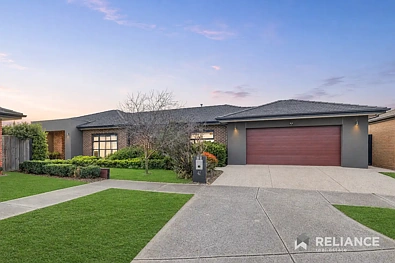 Werribee 4房 Harpley最大的地块 / 度假村式泳池和户外休闲区 / 成长空间 Harpley's Largest Block / Resort-Style Pool & Alfresco / Room to Grow