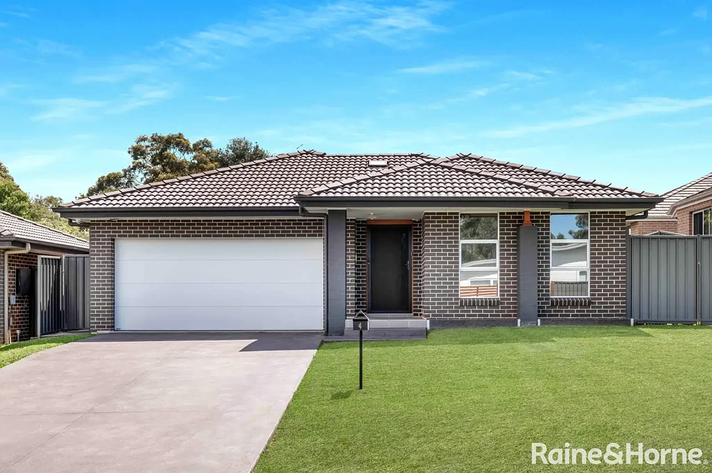 4 George Lee Way, North Nowra, NSW 2541