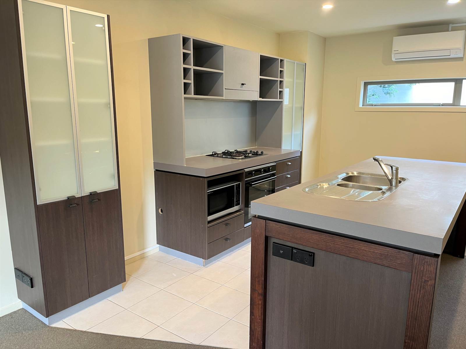 65/21 Hunters Park Drive, Three Kings, Auckland, 2 ਕਮਰੇ, 1 ਬਾਥਰੂਮ, Townhouse