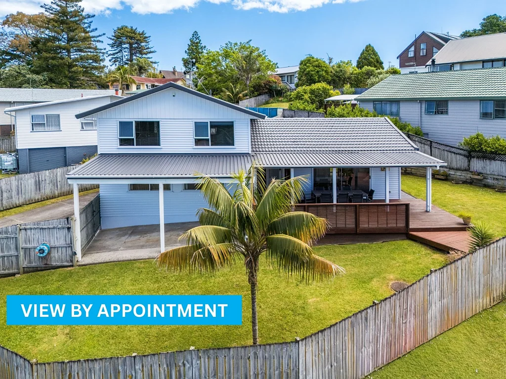 17 Fitzwater Place, Henderson, Waitakere City, Auckland