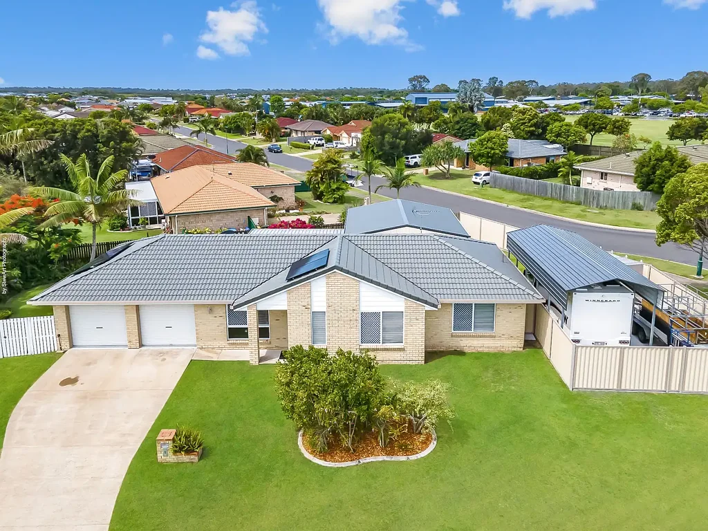 1 Burnett Court, Eli Waters, QLD 4655