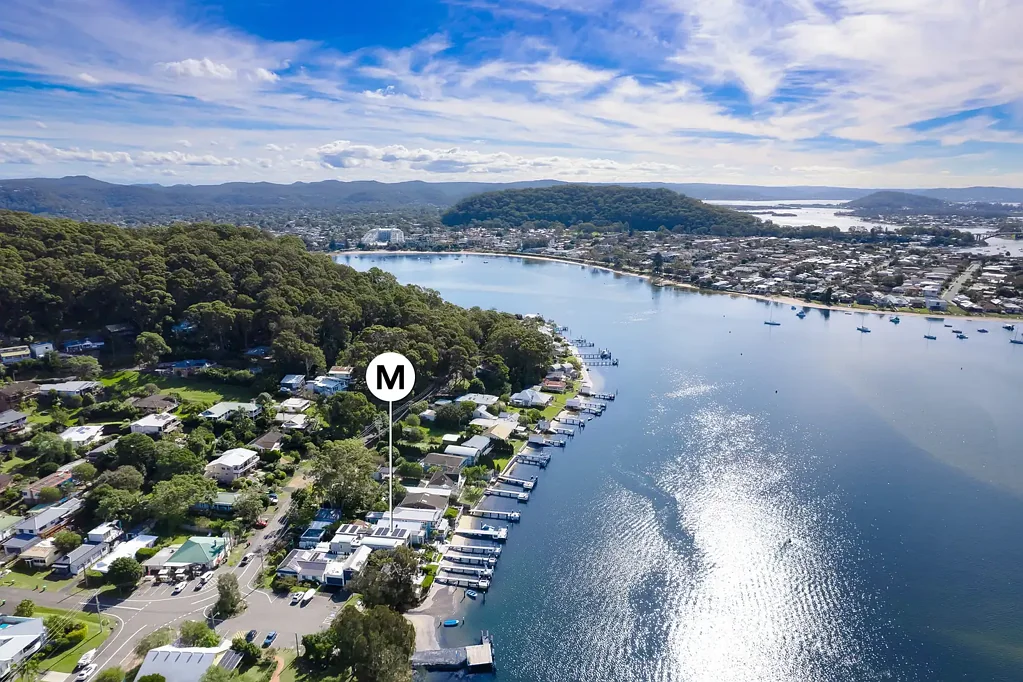 Wagstaffe 3房  Absolute deep waterfront, brand new architectural showpiece