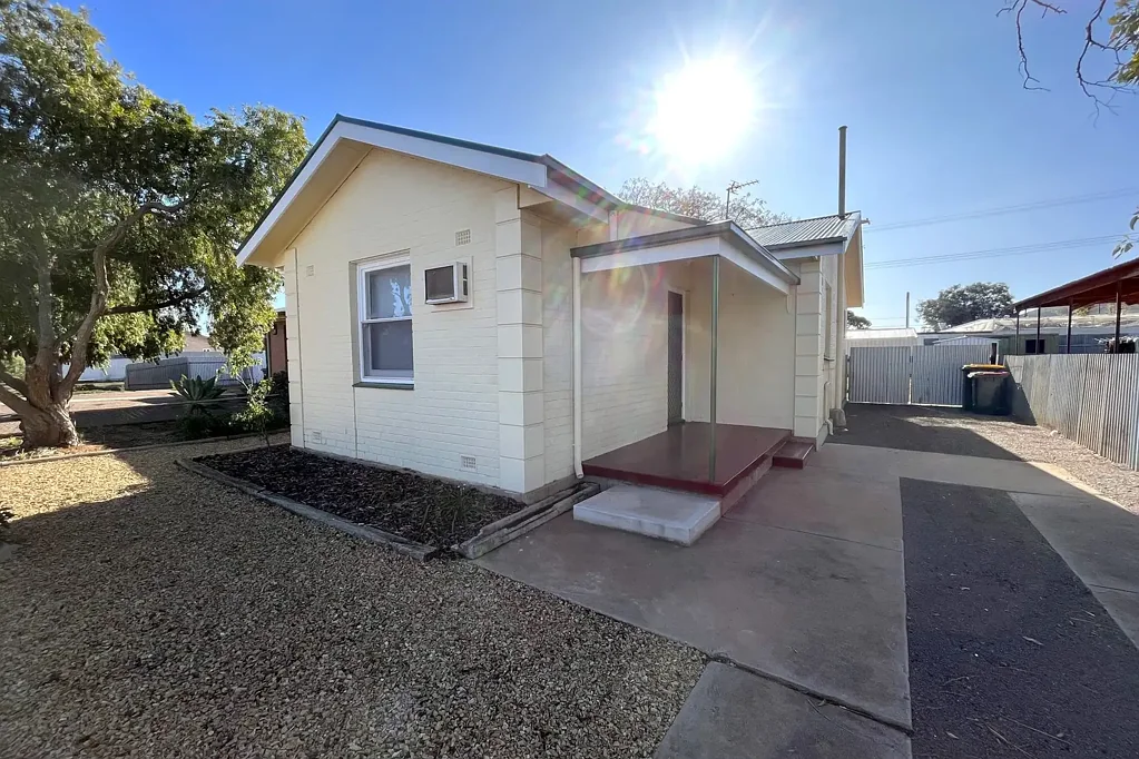 26 Knight Street, Whyalla Stuart, SA 5608