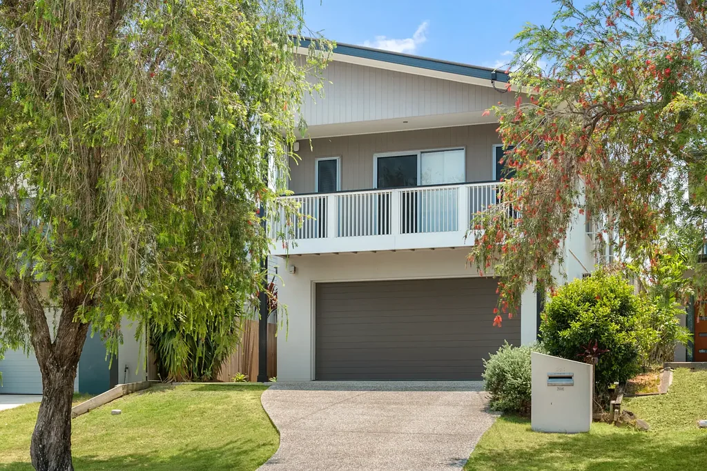 Modern Family House- FOR RENT