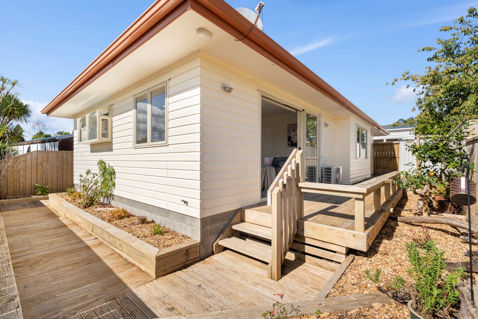 127a Farquhar Road, Glendene, Auckland - Waitakere, 2 rūma, 1 rūma horoi