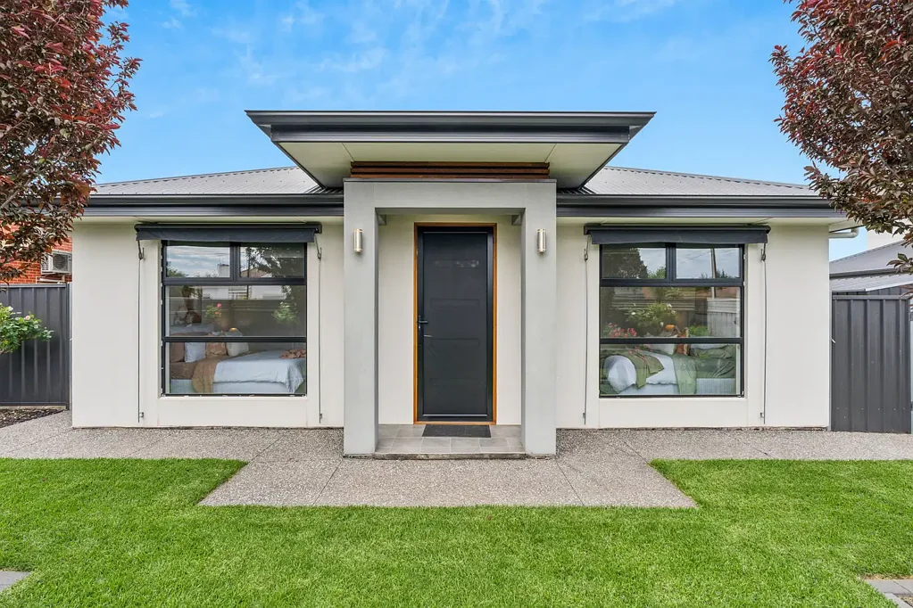 121 Raglan Avenue, South Plympton, SA 5038