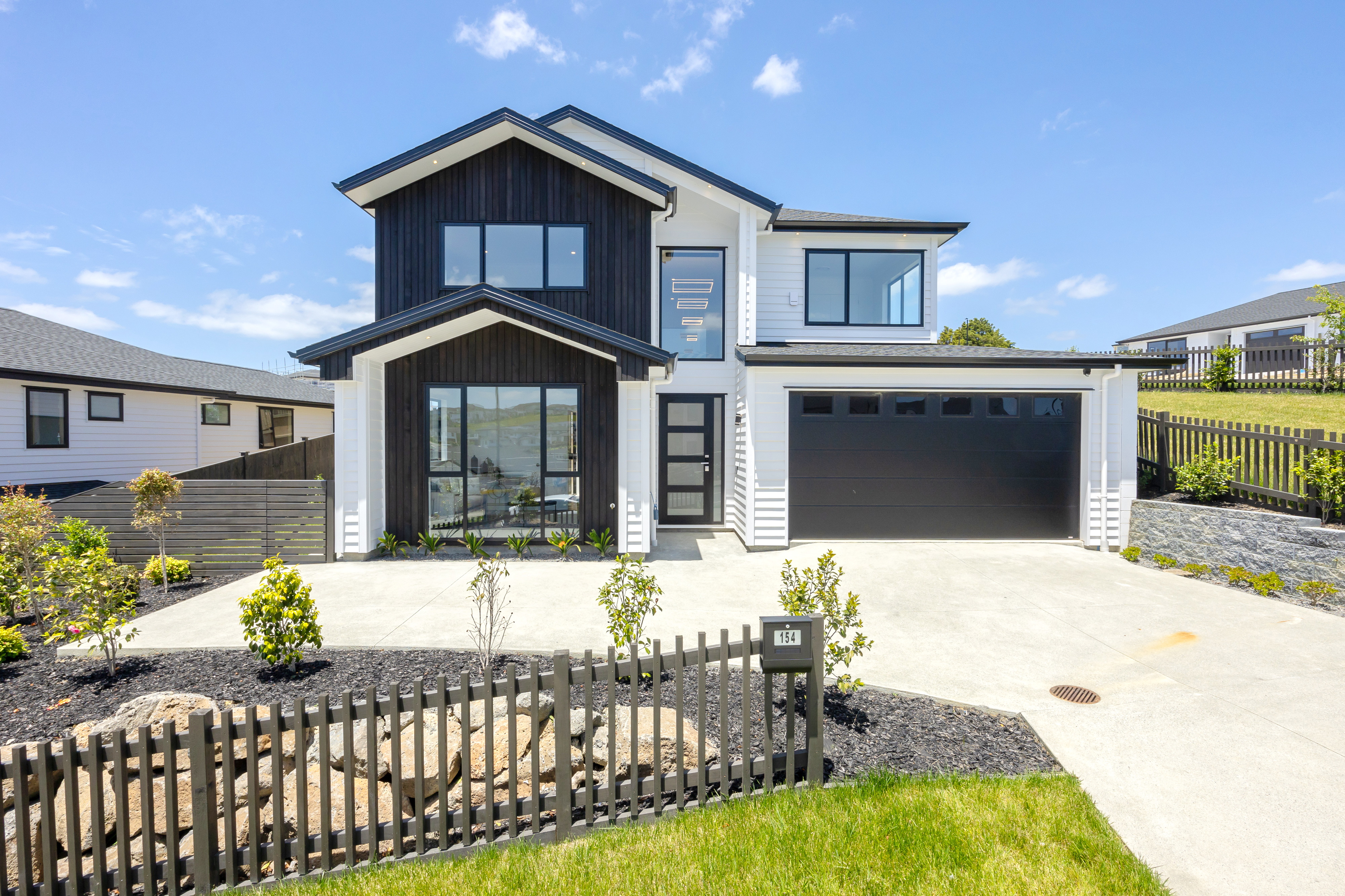 154 Kowhai Road, Orewa, Auckland - Rodney, 5 phòng ngủ, 0 phòng tắm, Home & Income