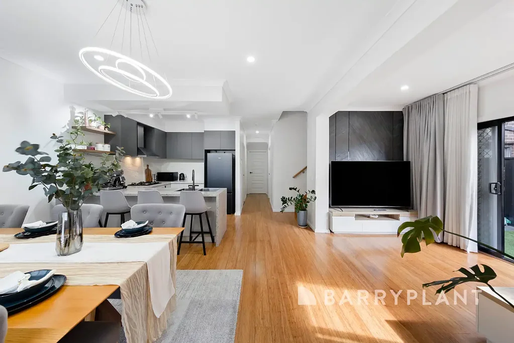 Sunshine West 4બેડરૂમ Modern Living in a Prime Sunshine West Location