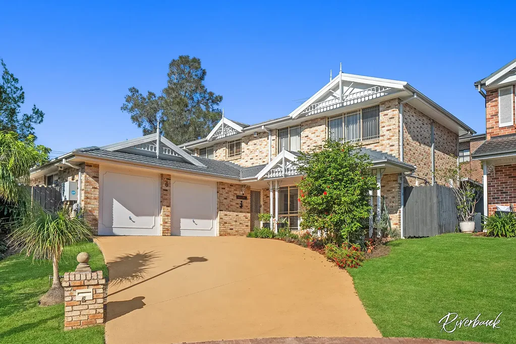 Merrylands 5ਬੈੱਡਰੂਮ Exquisite Family Residence