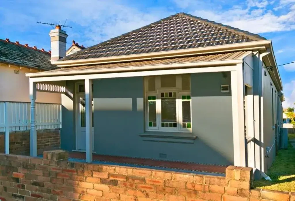 Charming 3-Bedroom Home in Clovelly