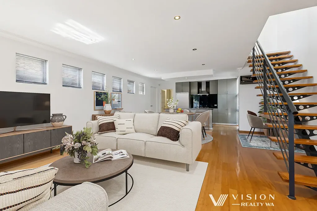 Nollamara 3ਬੈੱਡਰੂਮ Renovated Street Front Home: Stylish, Secure & Sunlit with Balcony Views