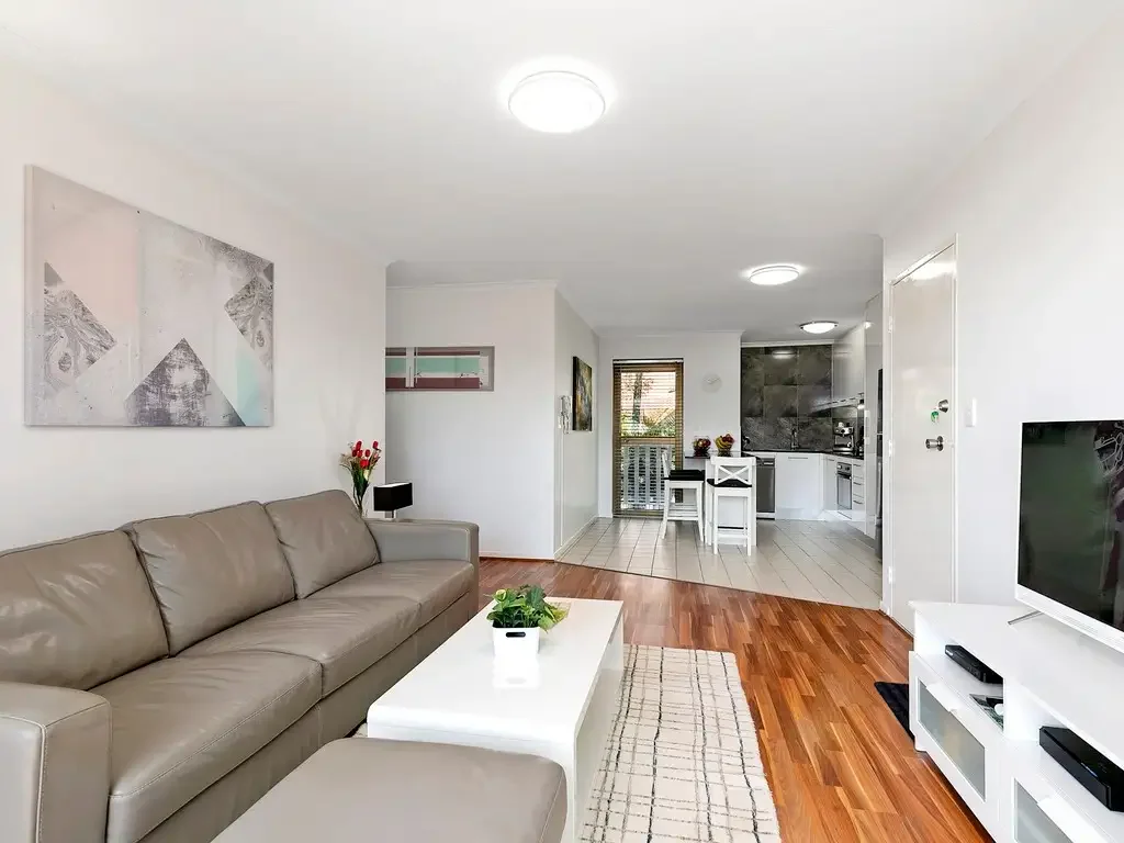 2/91 Kitchener Street, Coorparoo, QLD 4151