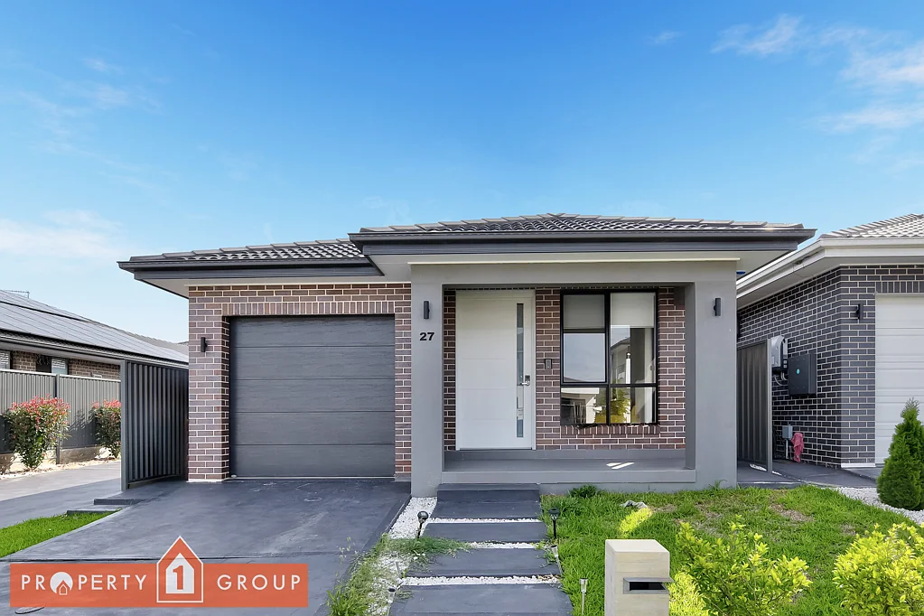 Riverstone 4 Bedroom Discover your dream home in the heart of Riverstone!