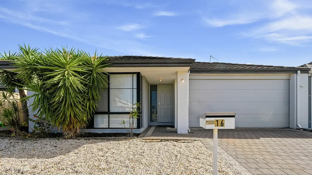 16 Pinelle Parkway, Aubin Grove, WA 6164