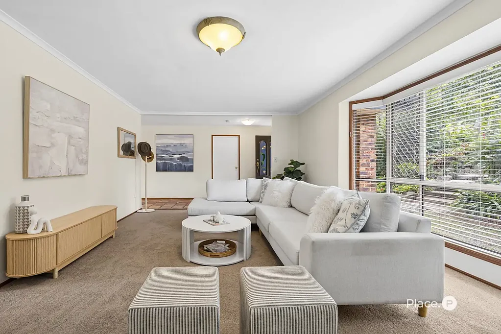 Wynnum West 4房 Bayfields Estate宁静小巷内焕然一新的温馨家庭住宅 Beautifully Refreshed Family Home in a Peaceful Bayfields Estate Cul-de-Sac