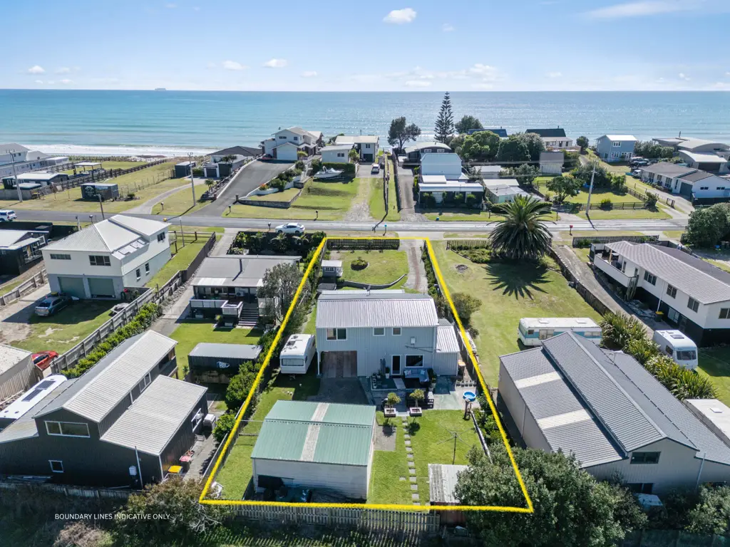 Pukehina 3침실 Charming Split-Level Home with Modern Upgrades