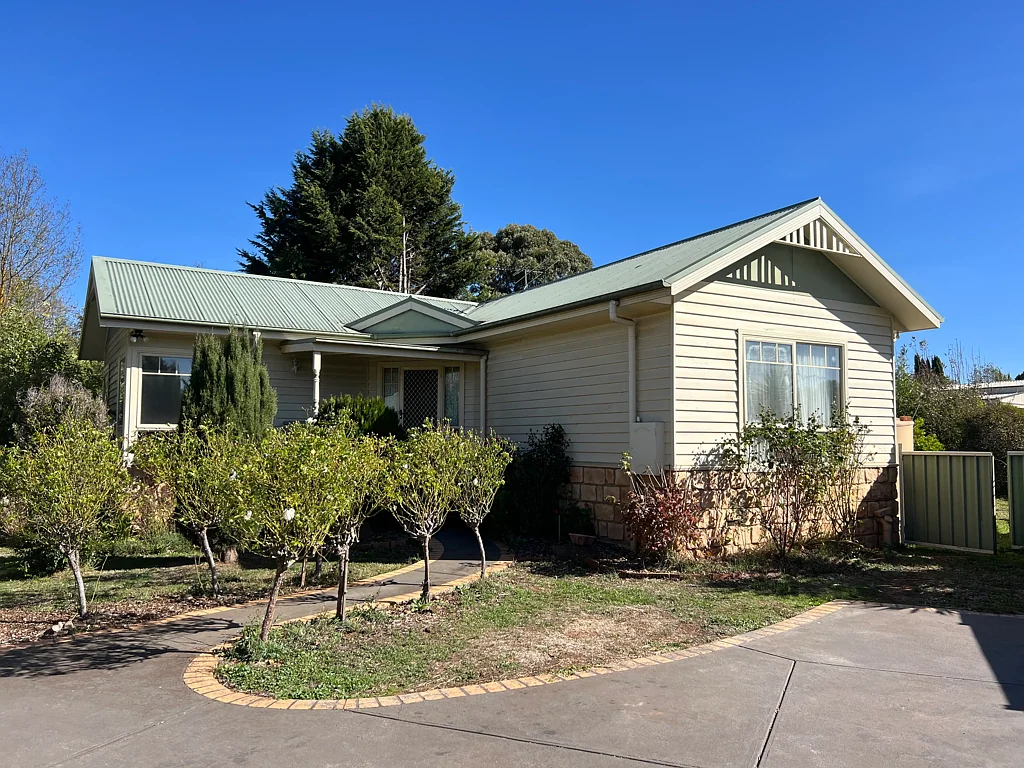 2/29A Wrixon Street, Romsey, VIC 3434