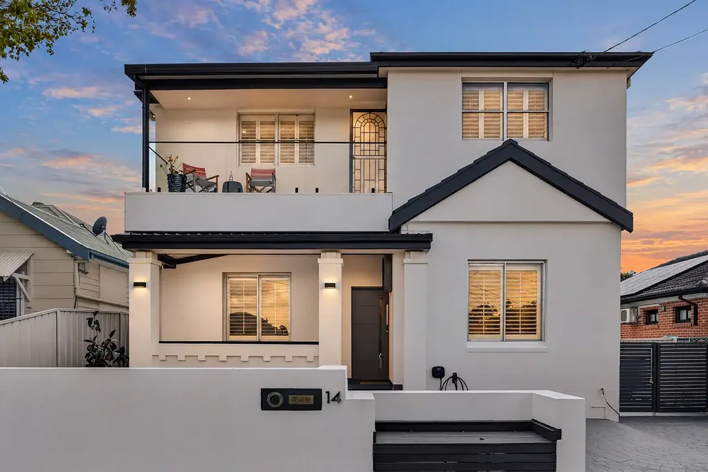 Pagewood 5房 宽敞的家庭港湾，带有度假村风格的户外生活区和泳池 Spacious Family Sanctuary with Resort Style Outdoor Living and Pool