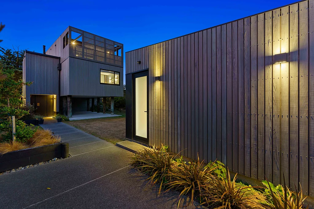 Waikanae Beach 3 Slaapkamer Absolute Beachfront Masterpiece | Olde Beach