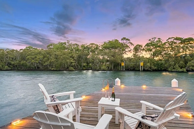 Shorncliffe 3ਬੈੱਡਰੂਮ Waterfront Bliss with Private Jetty on a 961sqm Block