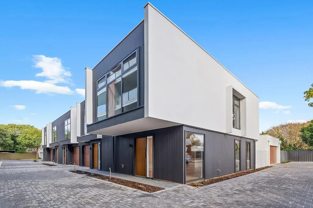 Parkside 3房  Contemporary Corner-morden Living Townhouse in Parkside