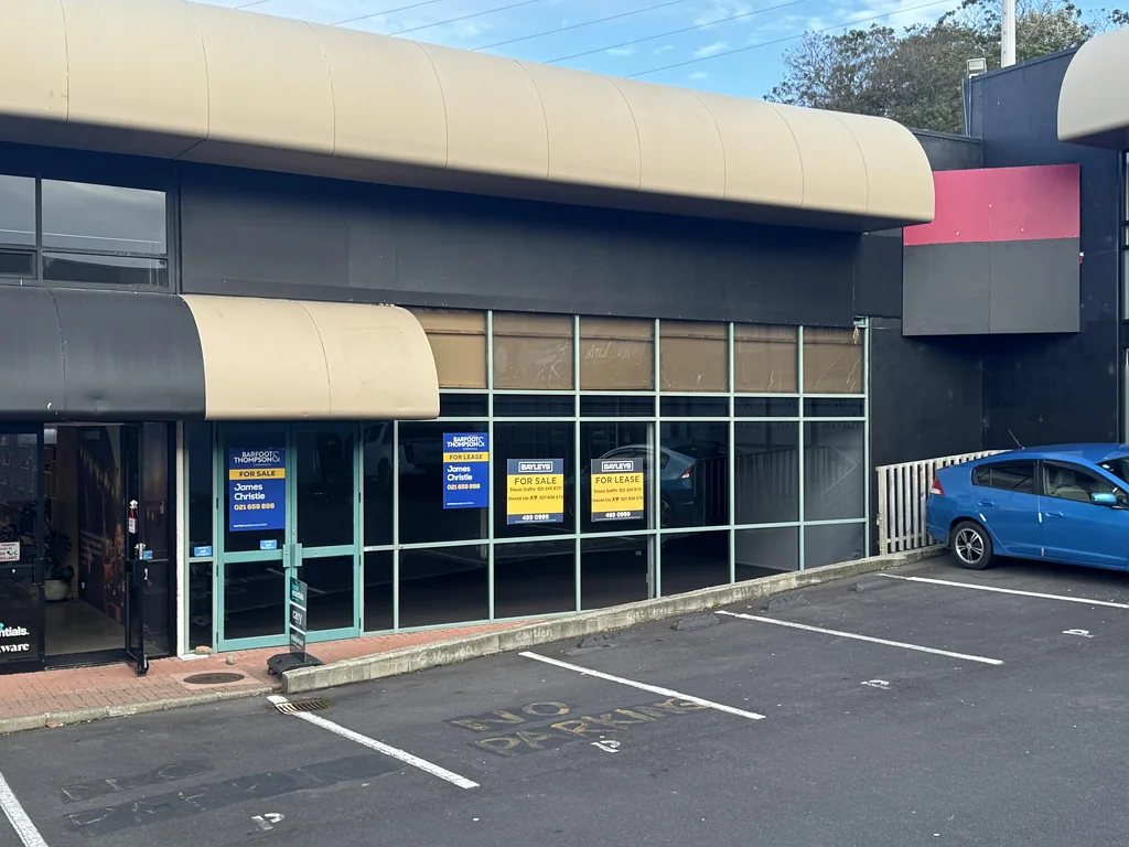 Wairau Valley Temporary retail space in Wairau Park