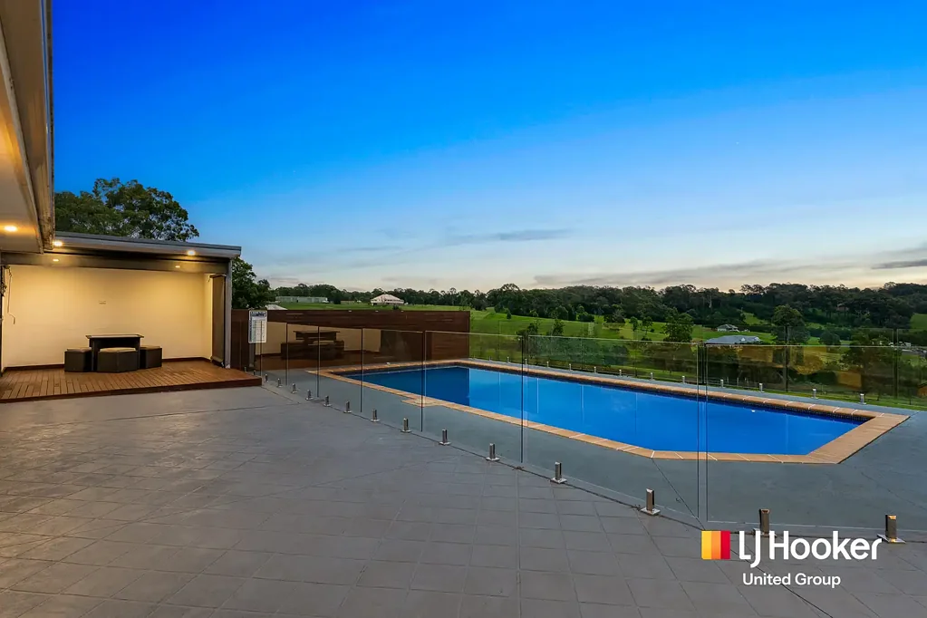 Orangeville 6 Slaapkamer Impressive Orangeville Estate | 6 Bedrooms, Pool, Sheds & Stunning Views