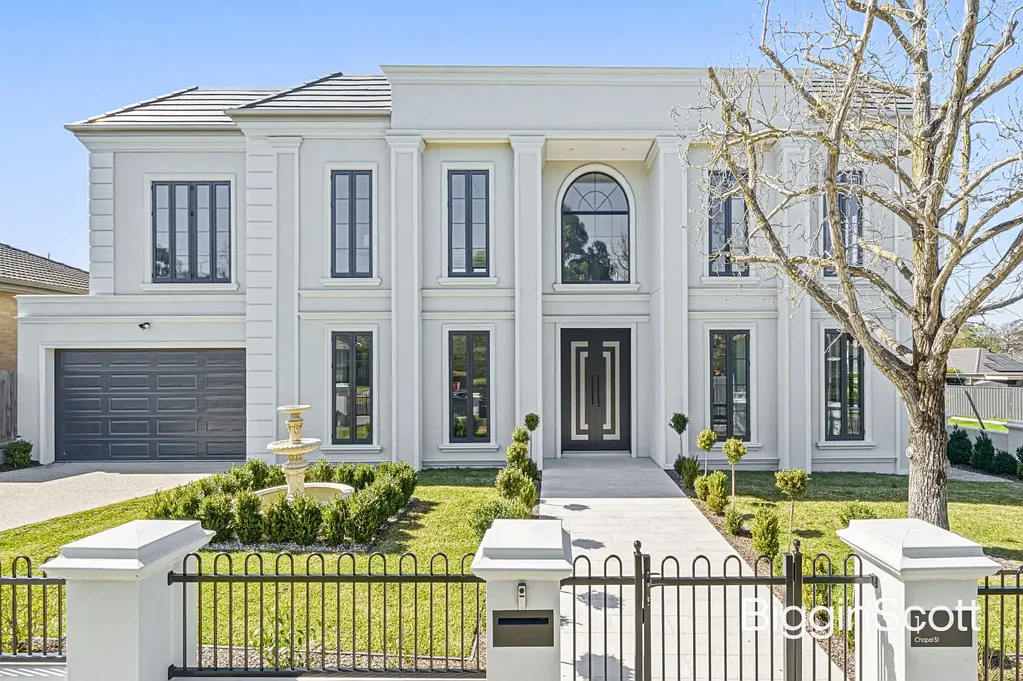 Glen Waverley 5房 全新建筑奢华大宅，空间宏伟，适合大家庭！ BRAND NEW ARCHITECTURAL LUXURY WITH GRAND FAMILY PROPORTIONS!