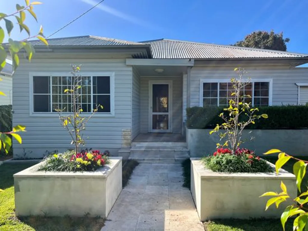 NORTH TAMWORTH- 3 Bedroom Home in North Tamworth
