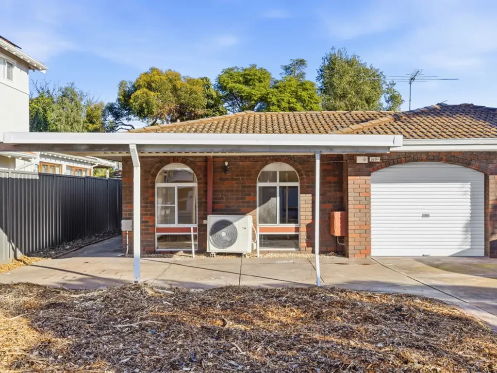 Spacious 3-bedroom house with 1 bathroom