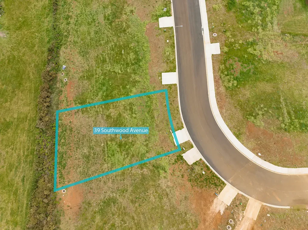 Penguin North-facing Block of Land within walking distance to Town!