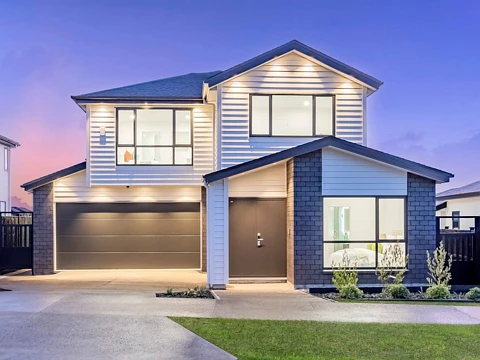 16 Emerald Avenue, Karaka, Franklin