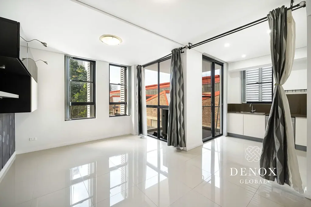Stunning Two Bedroom Apartment For Lease