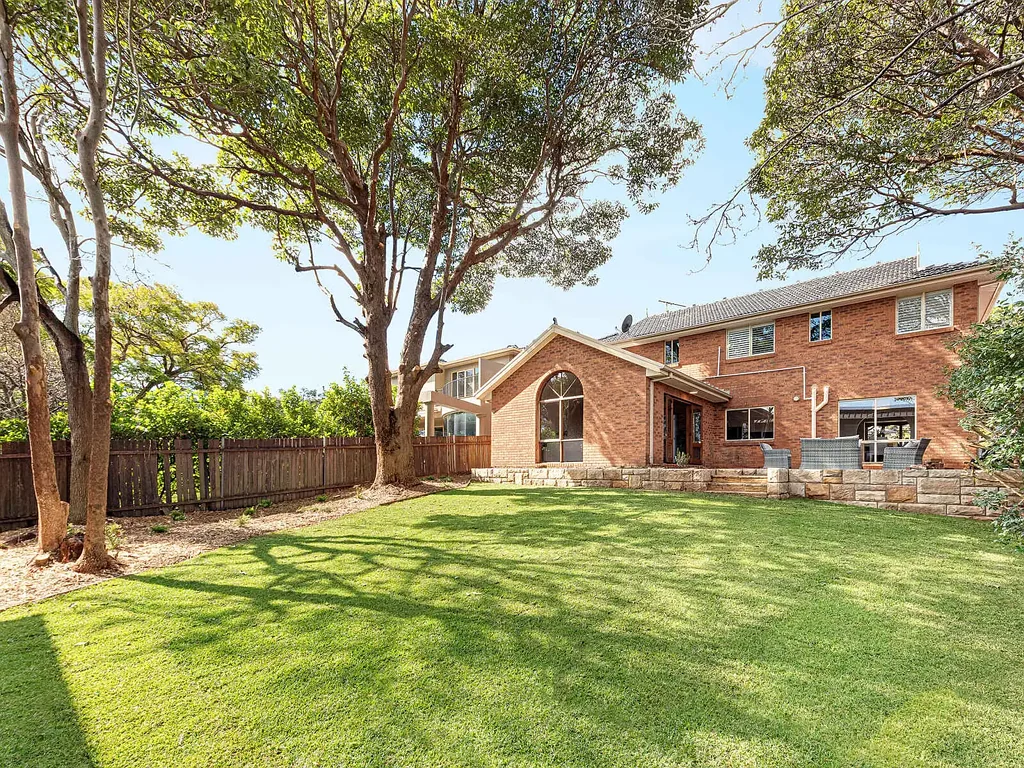 4 Weetawaa Road, Northbridge, NSW 2063