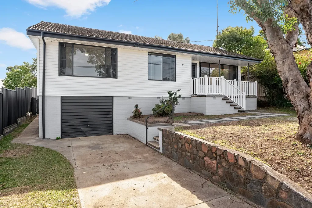 Completely Renovated Cottage