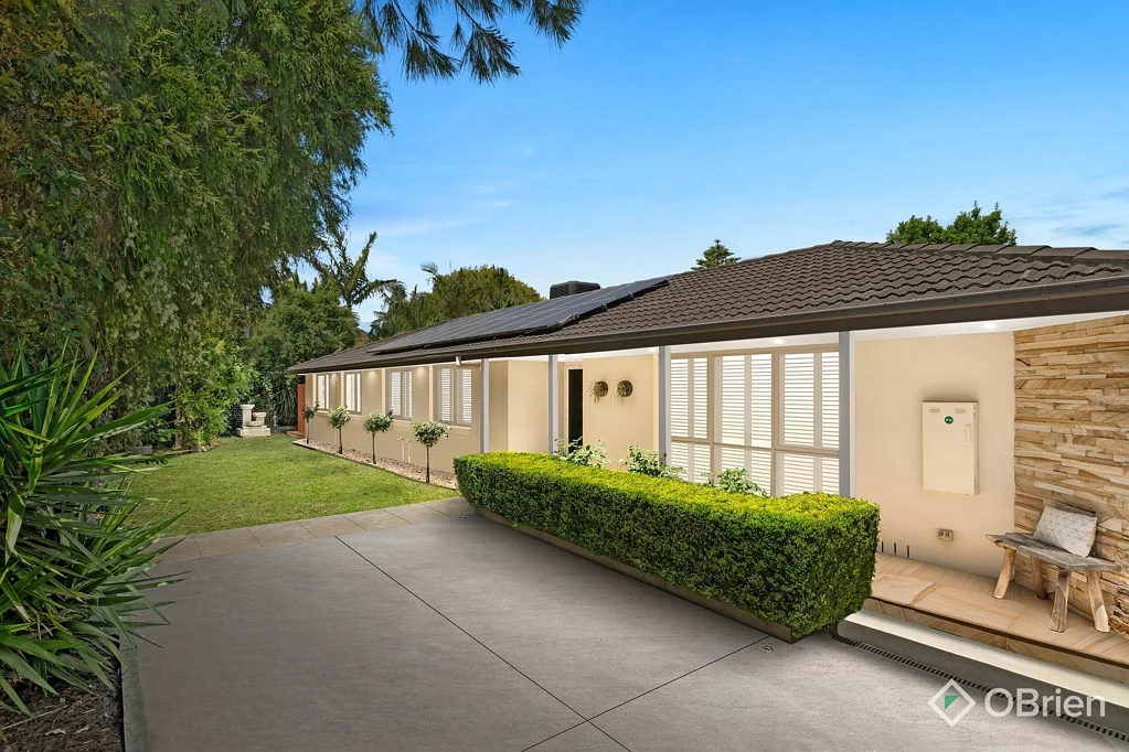 21 Clendon Road, Ferntree Gully, VIC 3156