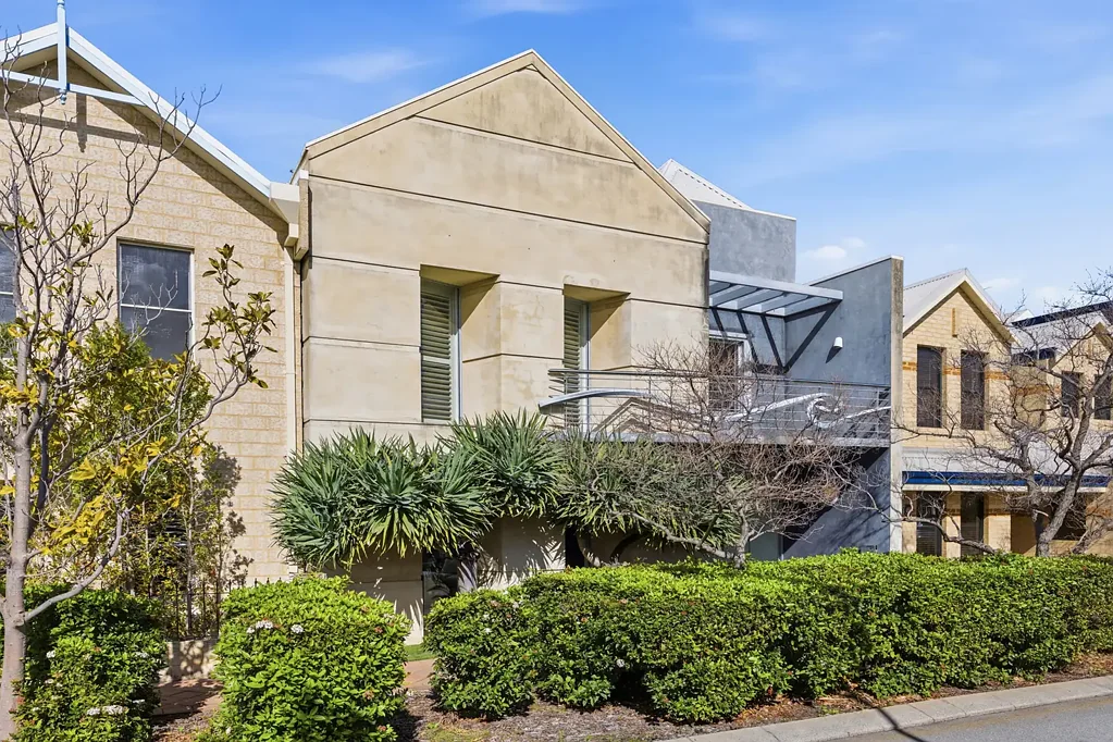 Subiaco 3房  Contemporary Design with Architectural Appeal