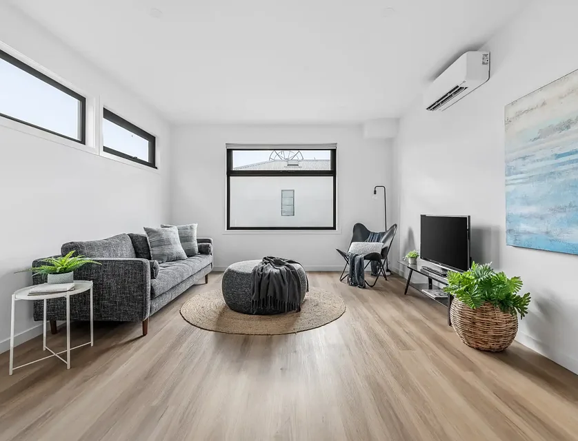 329-331 Plenty Road, Preston, VIC 3072, 2 ห้องนอน, 2 ห้องน้ำ, Townhouse