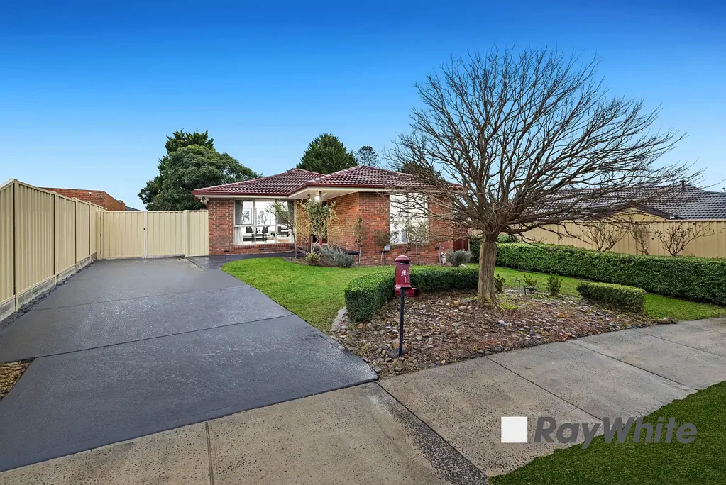 12 Ensay Court, Endeavour Hills, VIC 3802