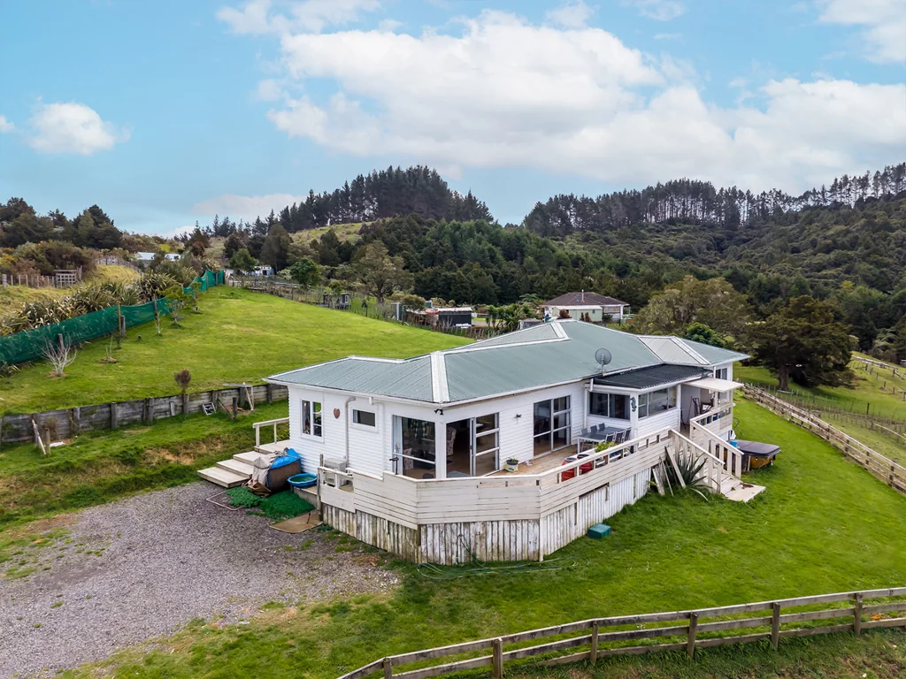 Kaikohe 4 Slaapkamer Town Close. Country Feel.